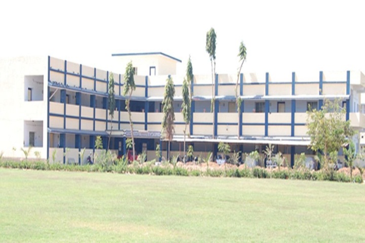 https://cache.careers360.mobi/media/colleges/social-media/media-gallery/16469/2021/1/23/Campus Front View of Smt SH Gardi Commerce College Panchmahal_Campus-View.jpg